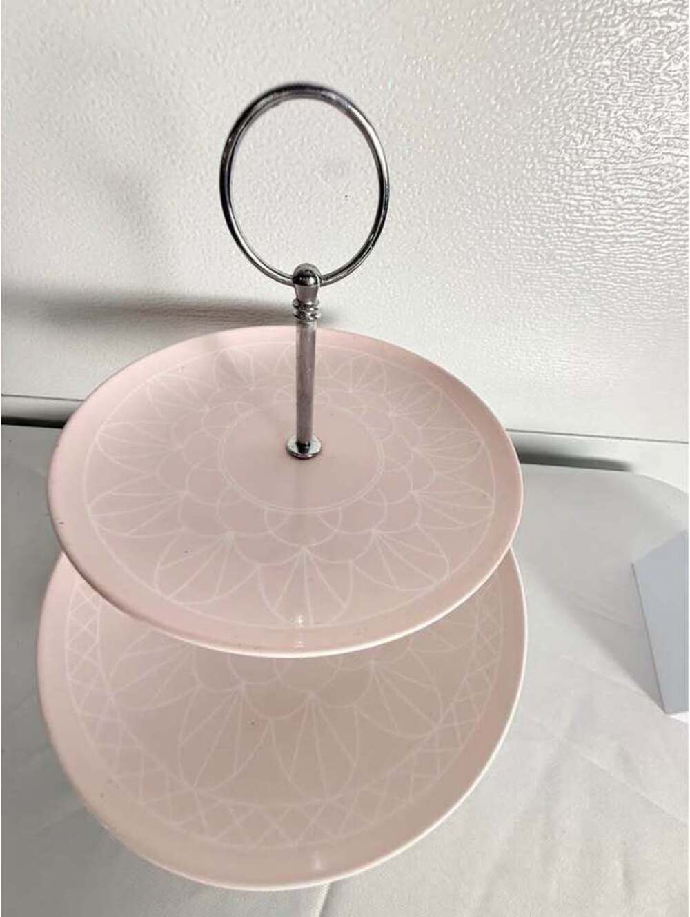 Pink High Tea 2-Tier Cake Stand